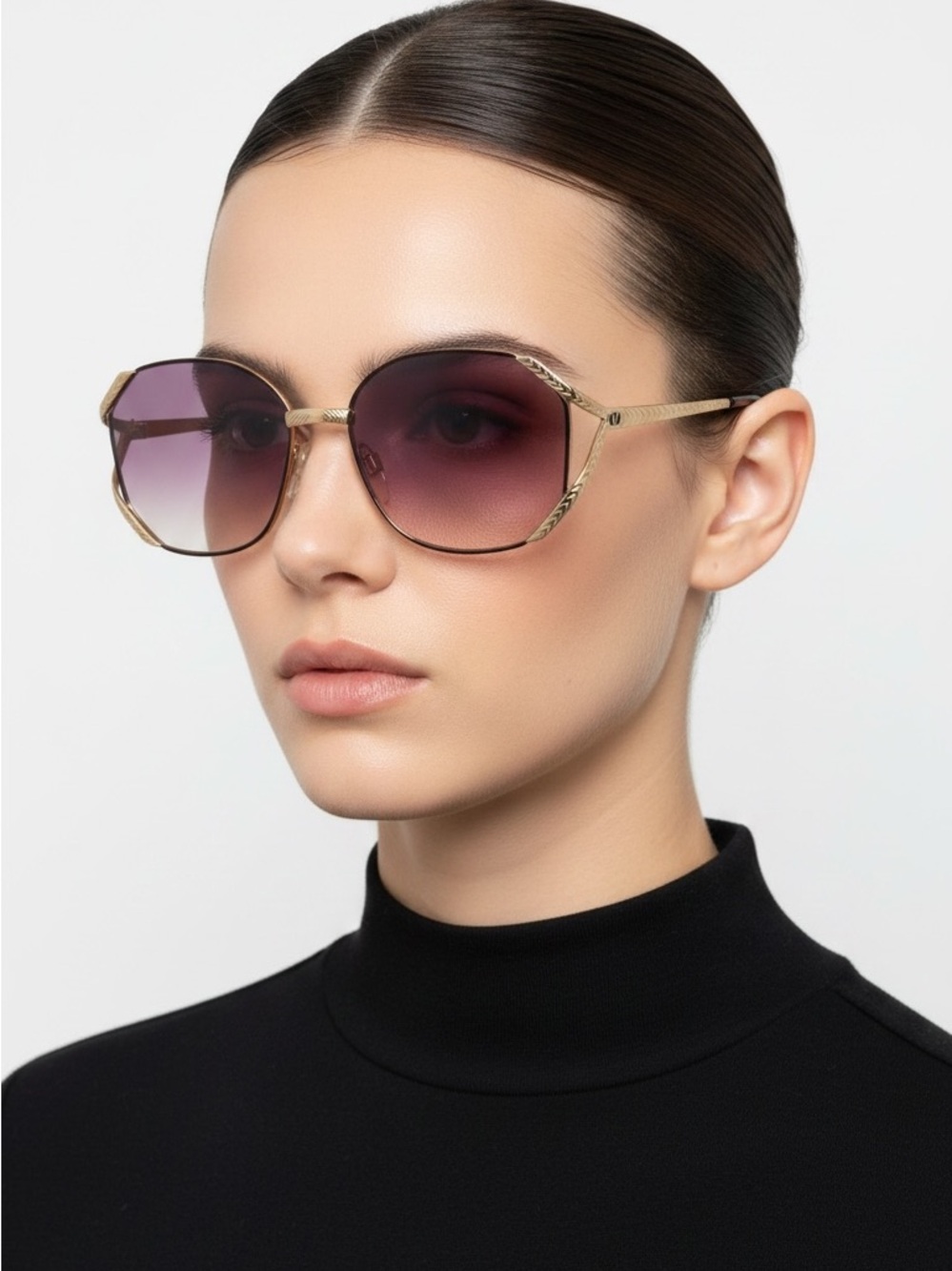 Valentino V379 Oversize Butterfly Sunglasses Purple Pink Flash Lens Full Set VFC